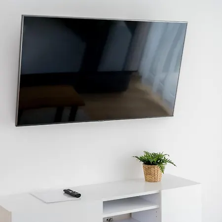 Apartment Warta River Esencja By Bookinghost Poznan